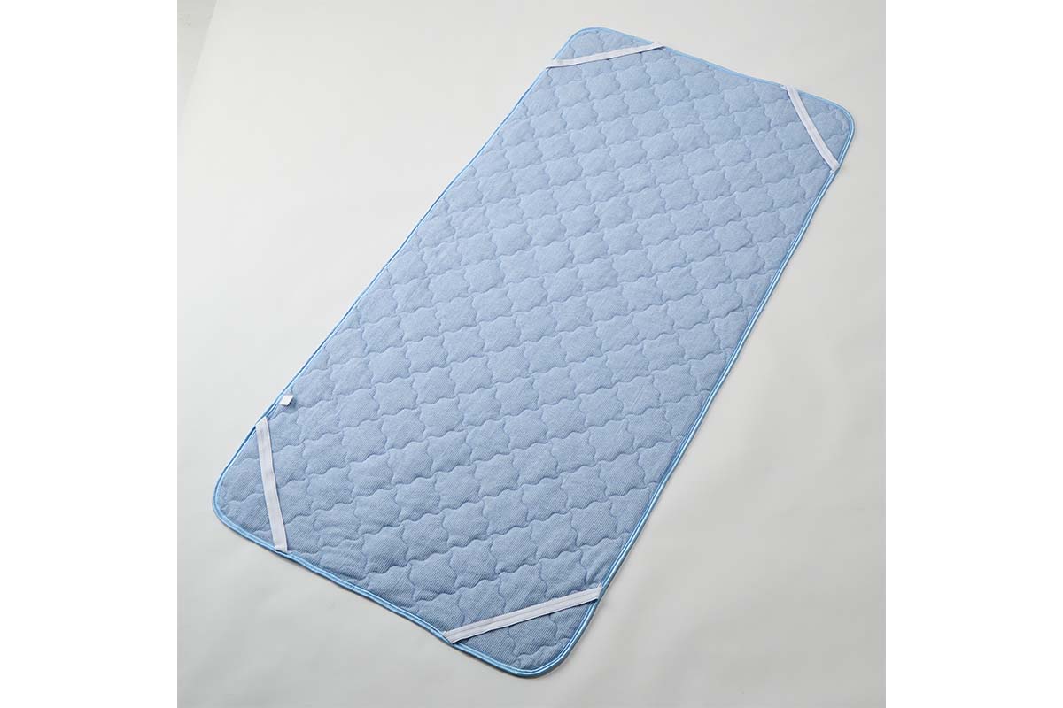 「冷感敷きパッド」ワークマン