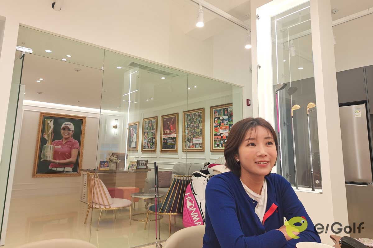 イ・ボミが取材に応じてくれた事務所の様子