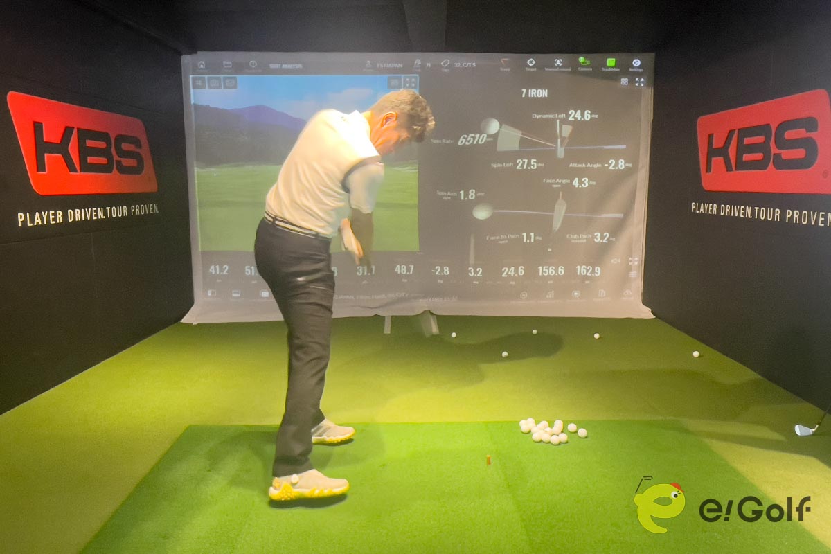 「KBS GOLF EXPERIENCE TOKYO」でのフィッティングの様子