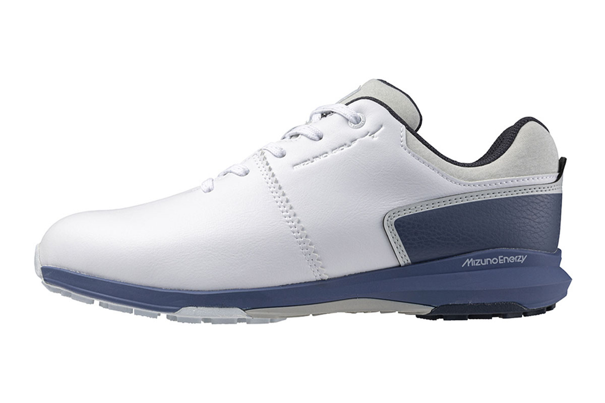 ミズノのゴルフシューズ 「NEXLITE ENERZY」ひもタイプ ホワイト×ライトネイビー