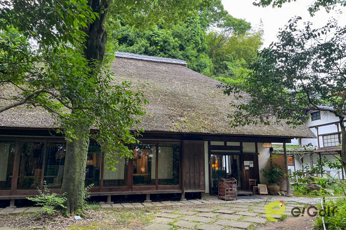 茅葺の母屋はミュージアムに　写真：林郁夫
