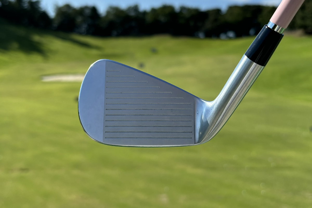 ブリヂストンの新作！軟鉄鍛造アイアン「241CB」