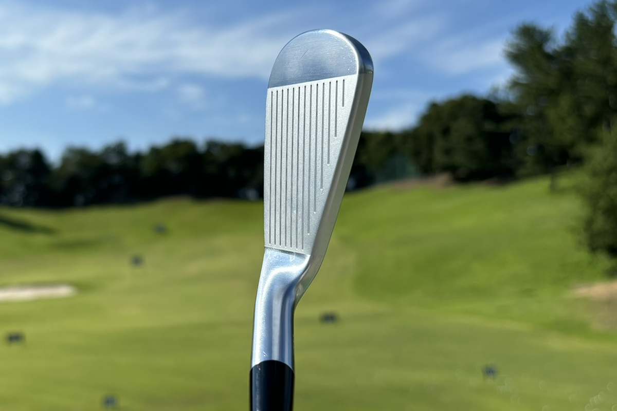 ブリヂストンの新作！軟鉄鍛造アイアン「241CB」