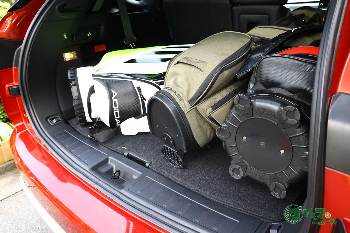 バッグだけなら4個搭載は可能だが、3人3バッグがベスト