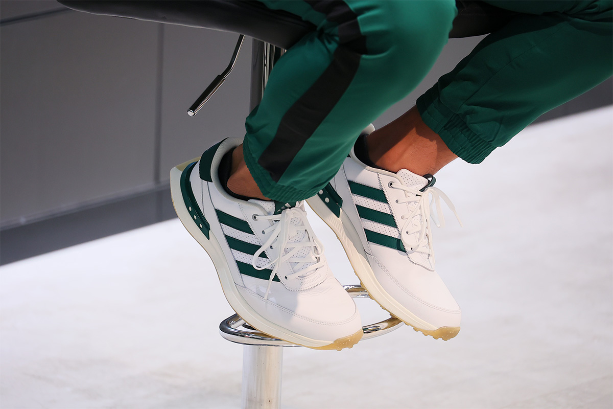 コリン・モリカワが着用していたシューズ