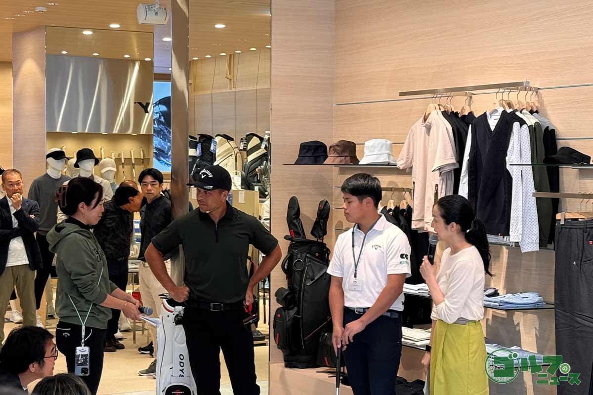 質問に応じるザンダー・シャウフェレ