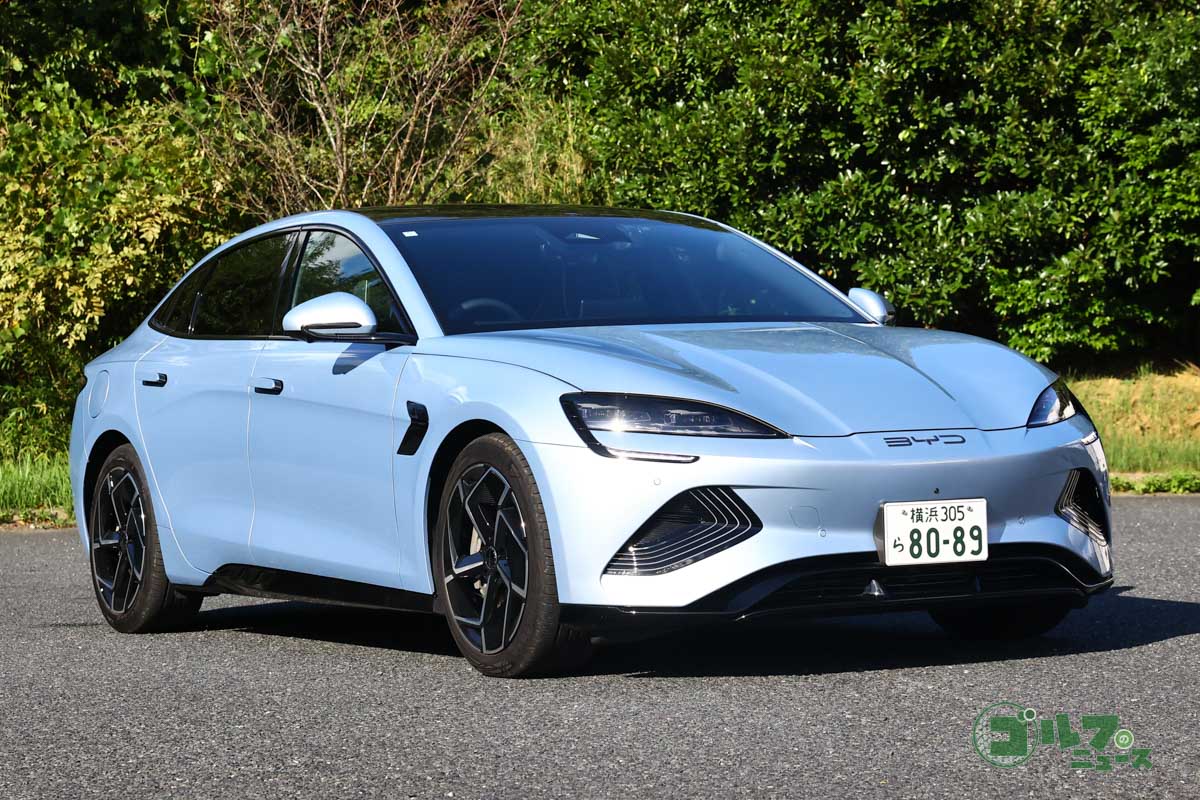 スポーティなデザインをまとったSEAL。ドアハンドルは流行の電動格納式だ