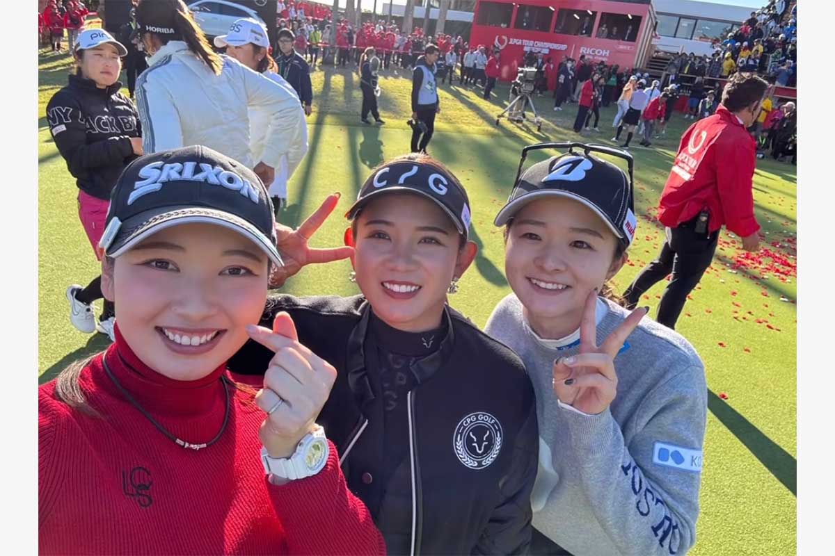 小祝さくらのインスタグラム（@sakura_koiwai_official）より