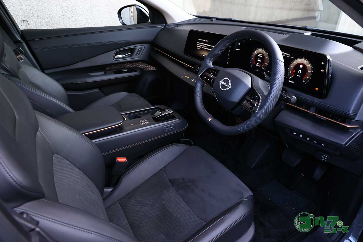 視認性の高い大型ディスプレイによってドライブに必要な情報を的確に伝達