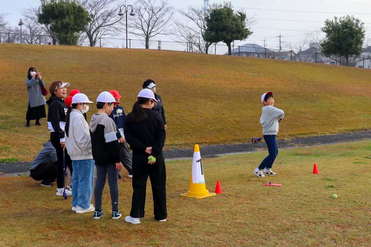 スナッグ初体験の子供たち（ちはら台公園）　写真：清流舎