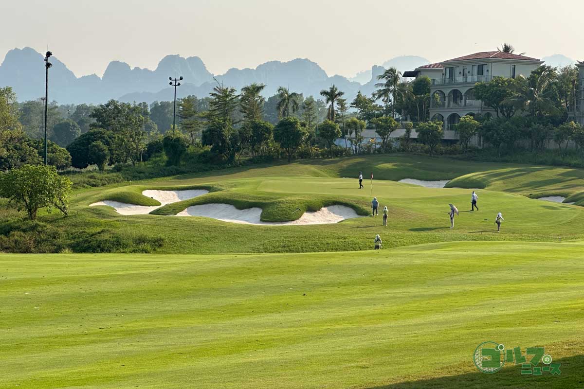 「スカイレイクリゾート＆ゴルフクラブ」　メンバーオンリーの18ホールを含む36ホールのゴルフ場。フェアウェイのうねりが特徴で難しいと評判