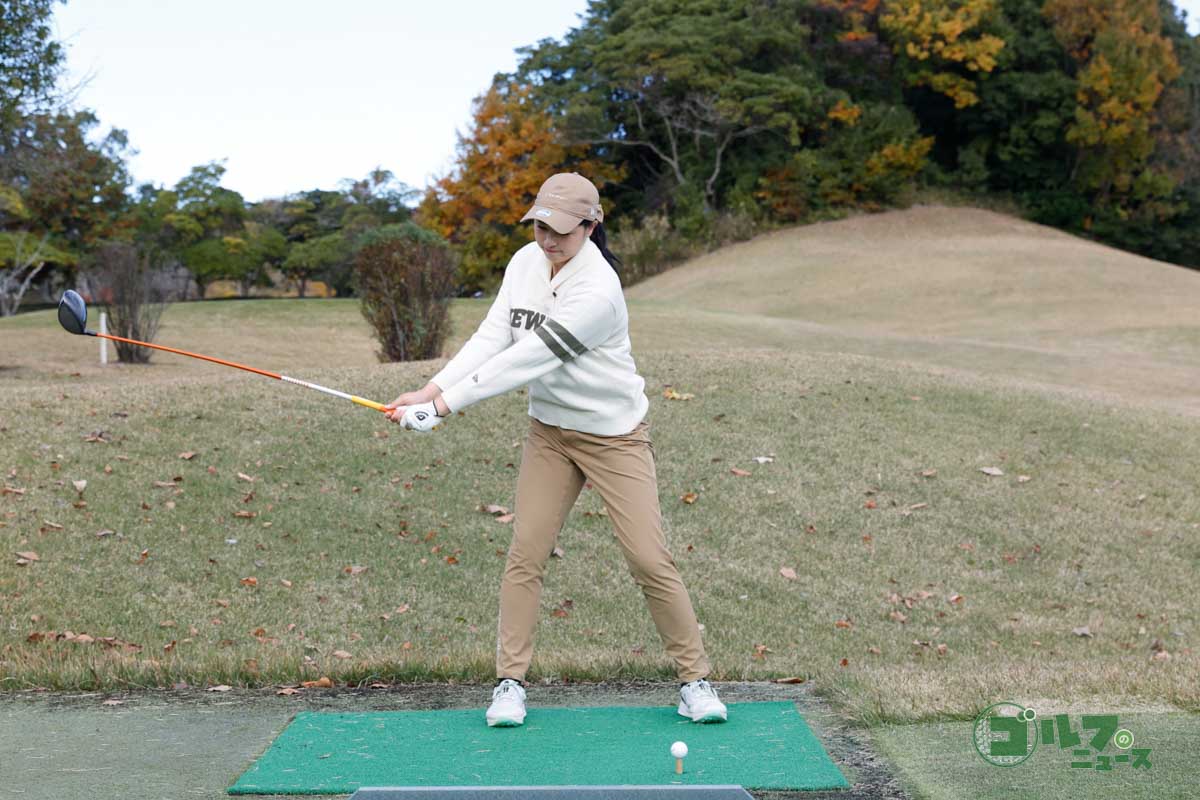 スイングアークを大きくすることで、自分が出せる最大飛距離を実現できる
