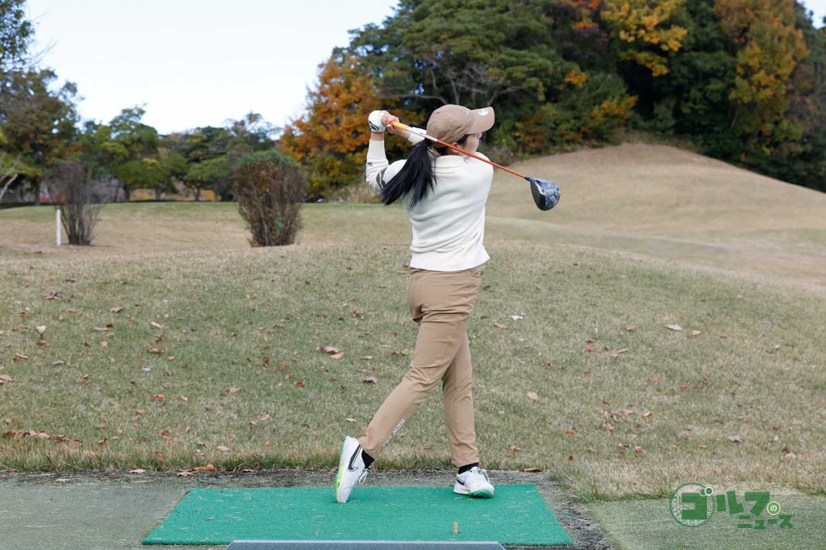 スイングアークを大きくすることで、自分が出せる最大飛距離を実現できる