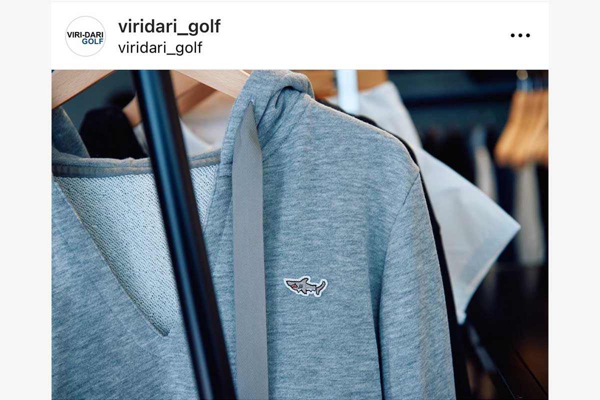 サメのブランドロゴが特徴的なウエア　VIRI-DARI GOLFのインスタグラム（＠viridari_golf）より
