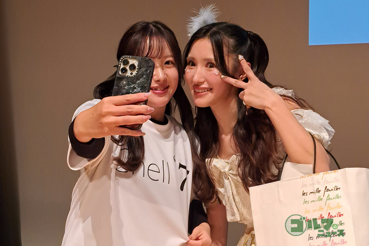 （左から）林菜乃子、臼井麗香