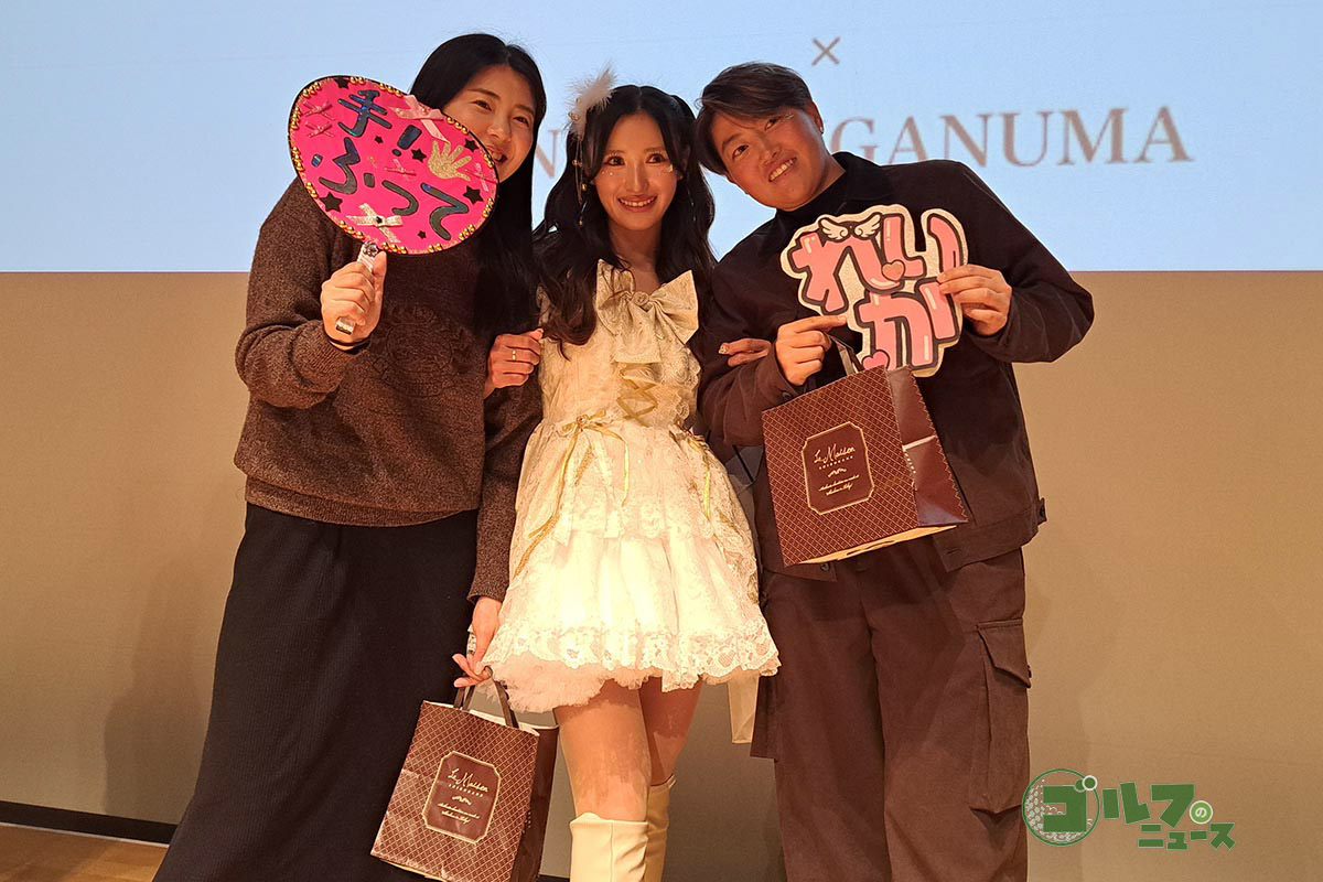 （左から）堀琴音、臼井麗香、工藤遥加