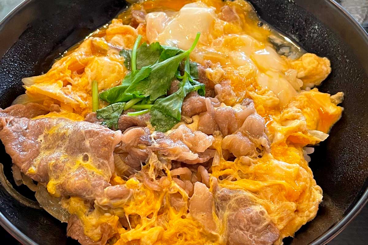 鳴尾ゴルフ倶楽部の名物「鳴尾丼」