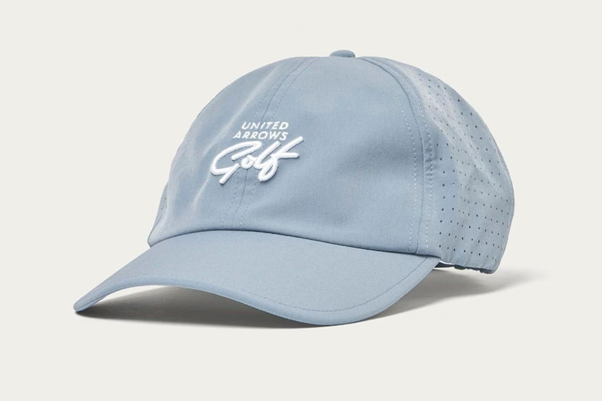 「UNITED ARROWS GOLF パンチング キャップ」　背面のベルクロでサイズ調整が可能。 つば部分にマグネットを備え、マーカーを付けられる仕様　6050円（税込み）　写真：UNITED ARROWS GOLF公式サイトより