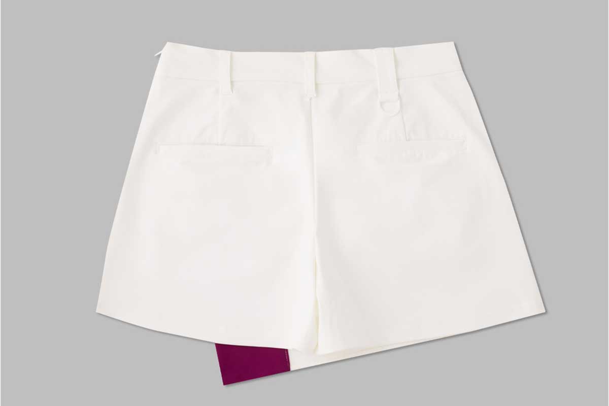 CULOTTE SKIRT 　WHITE×PURPLE 　1万7600円（税込み） 
