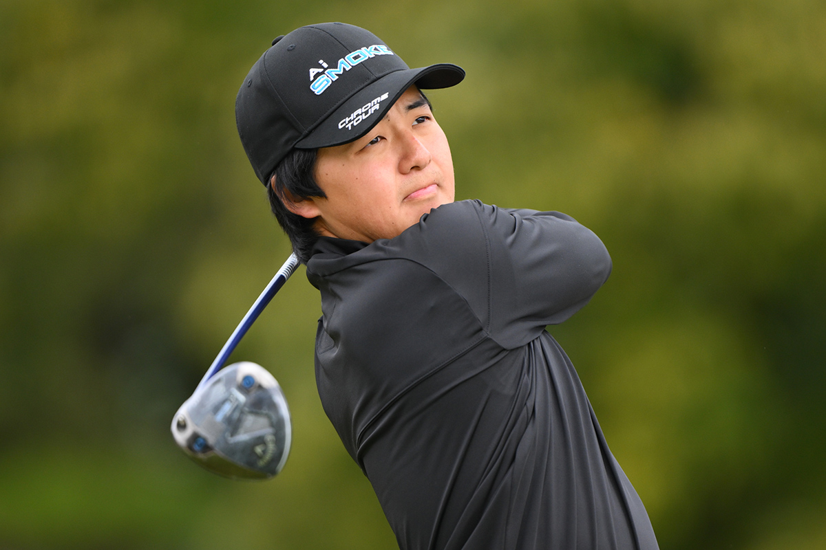 首位を快走する石川遼の弟・石川航 ※写真は前年の同大会 写真:JGTO Images