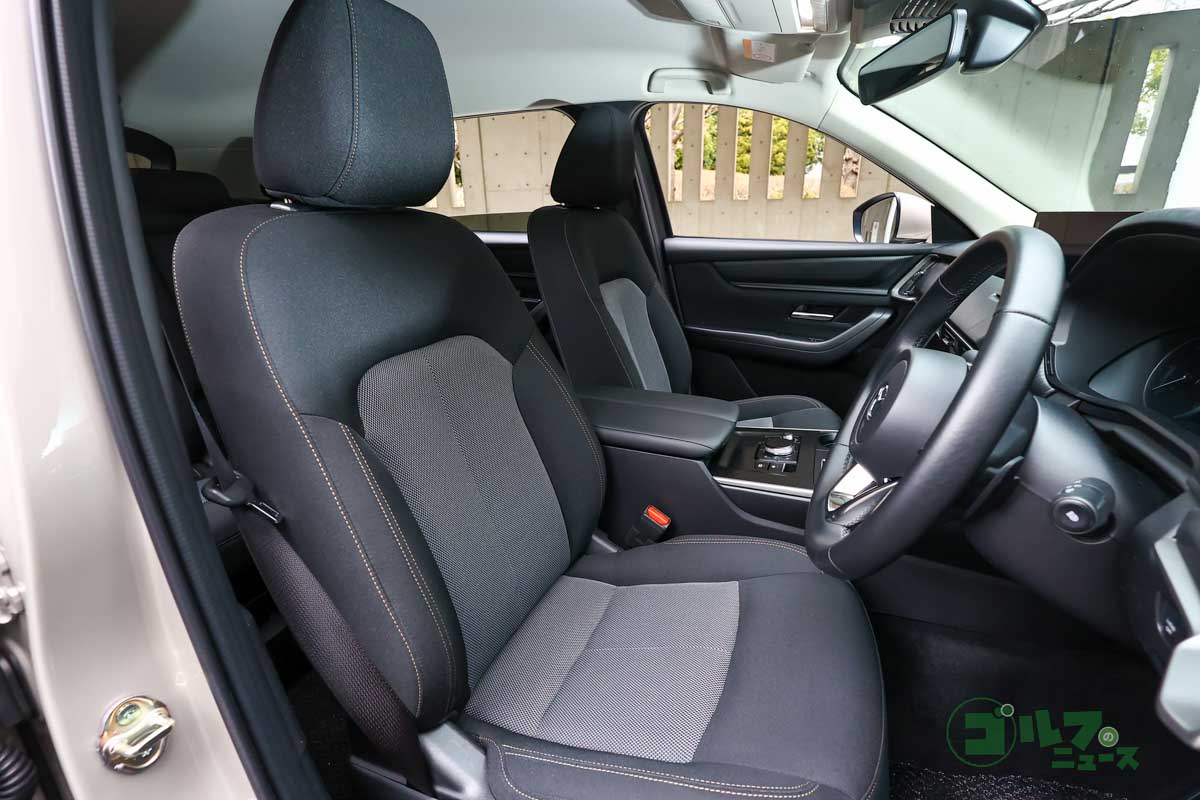 不快な横揺れを低減し頭部を安定させるシート設計でドライバーに最適な運転環境を提供