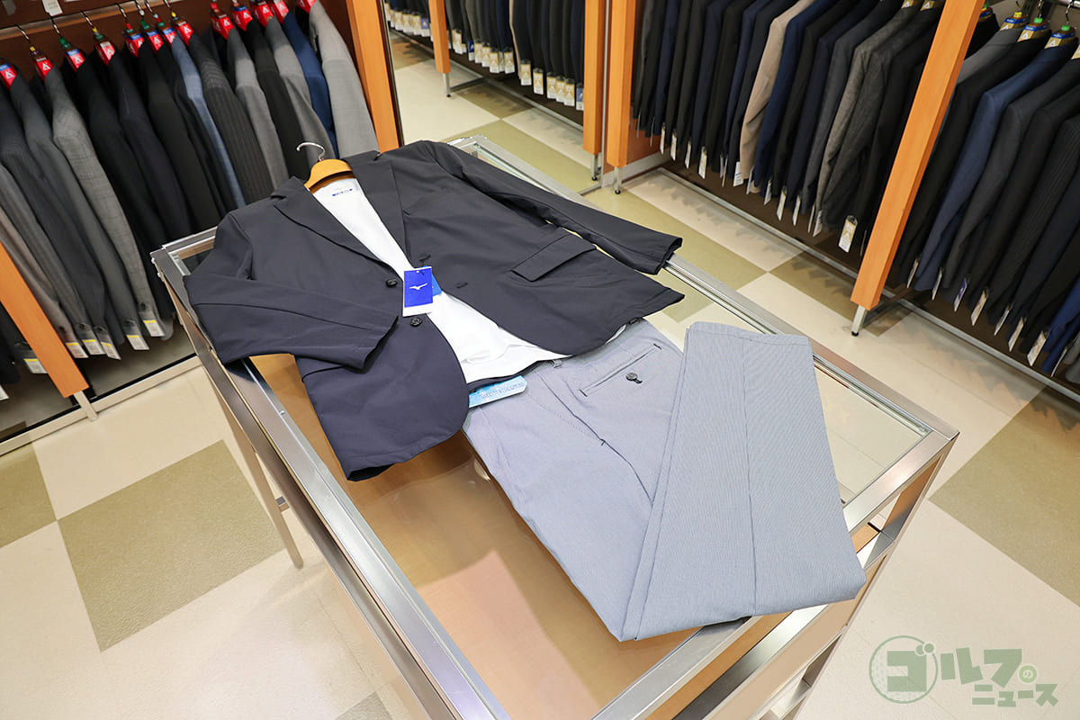 ミズノのタグが付いた「アイスタッチジャケット」と「アイスタッチムーブパンツ」