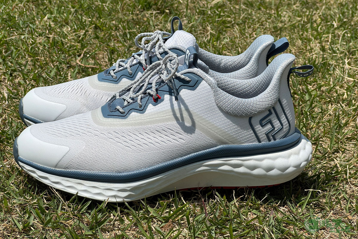 「FJ クオンタム LACED」　ホワイト/ブルー