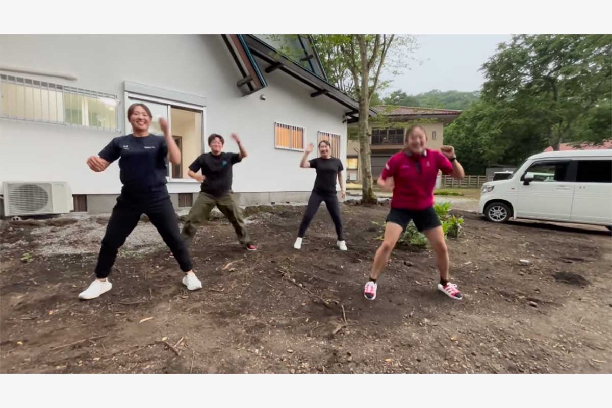 小祝さくらのスタッフのインスタグラム（@sakurakoiwai_staff_official）より