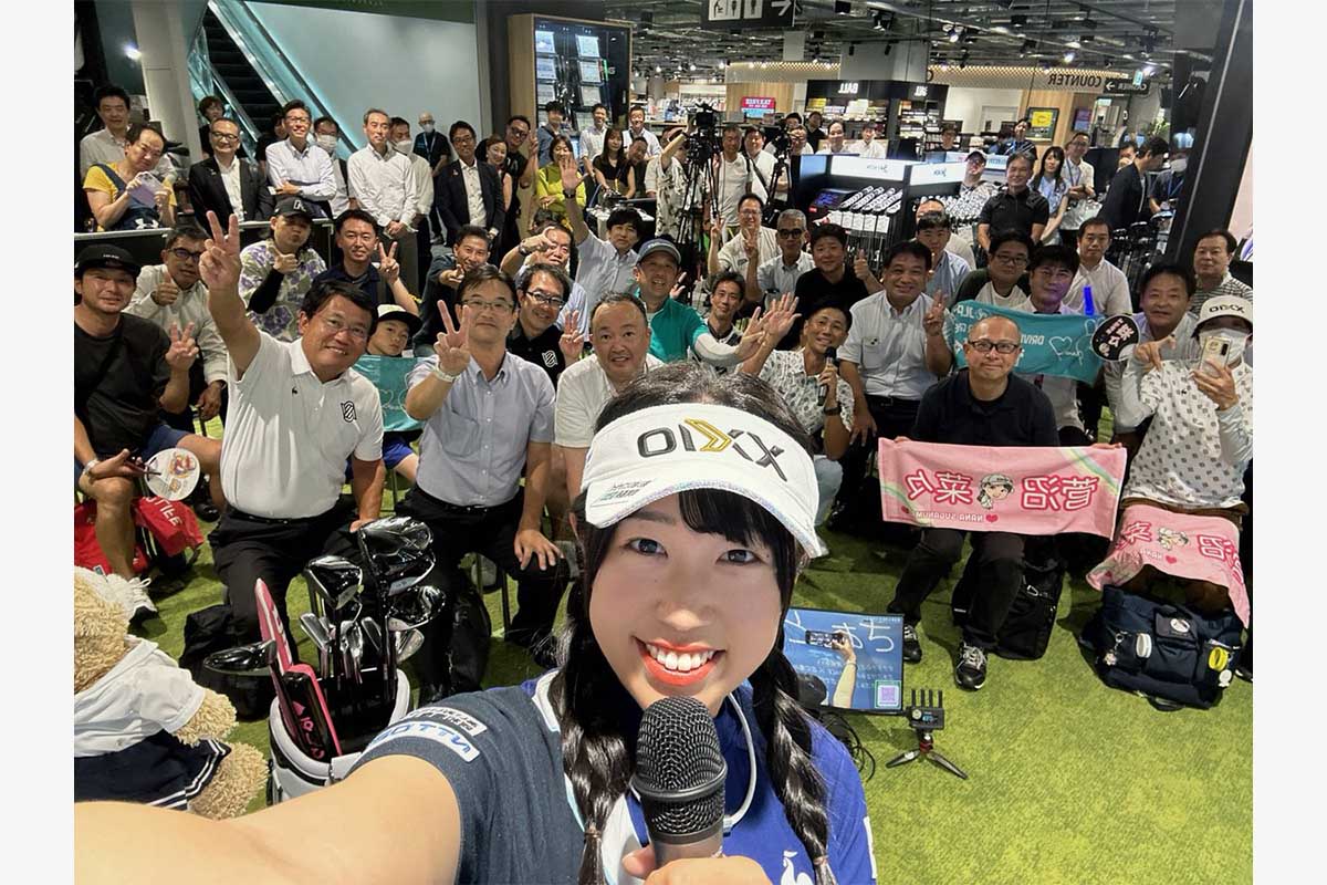 菅沼菜々のインスタグラム（@nanasuganuma_official）より