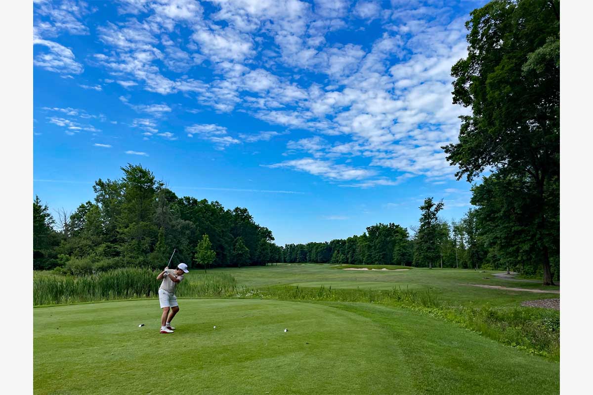 全体的にフラットだが曲げると痛い目に