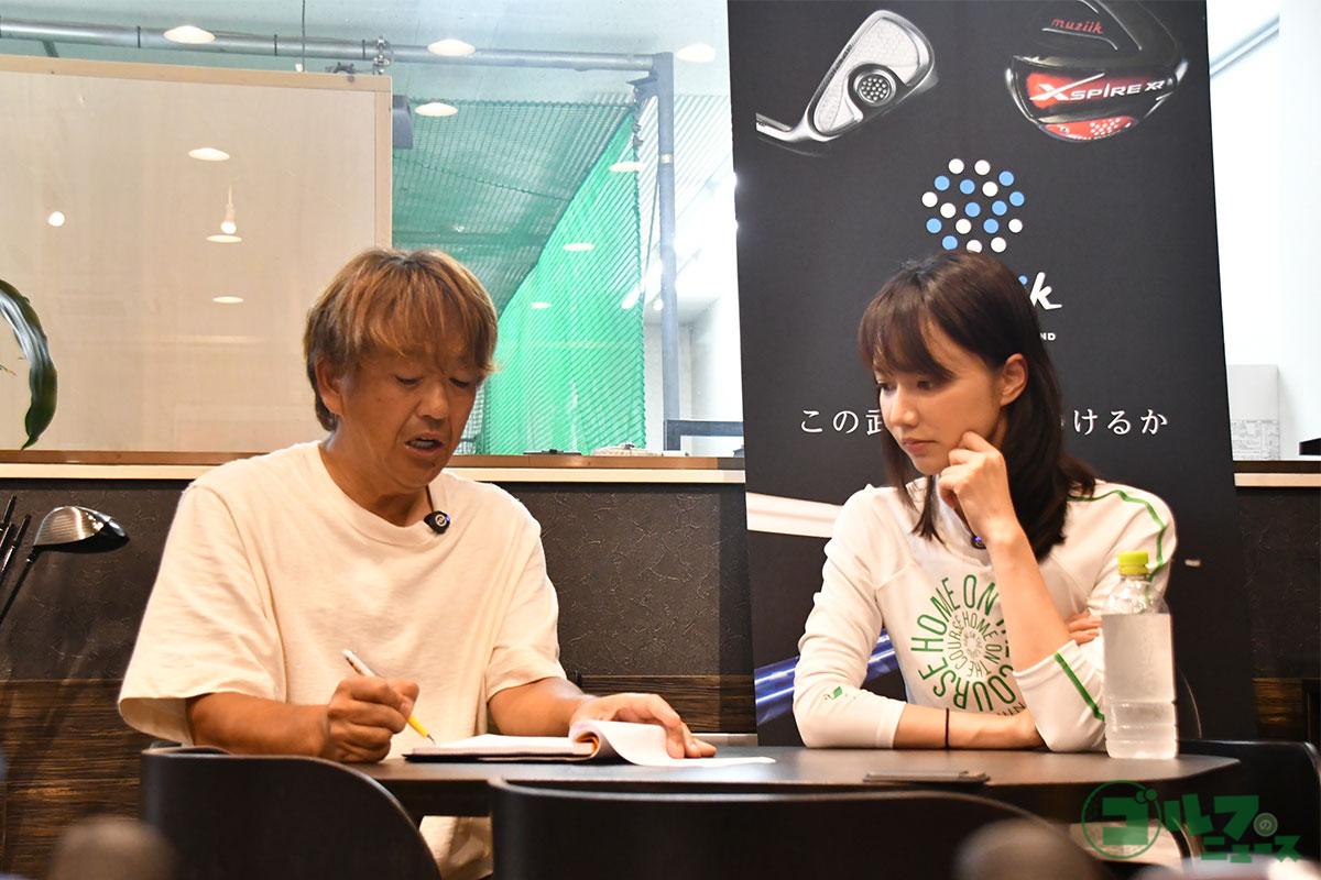 丁寧にわかりやすくヒアリングを行う鹿又さん