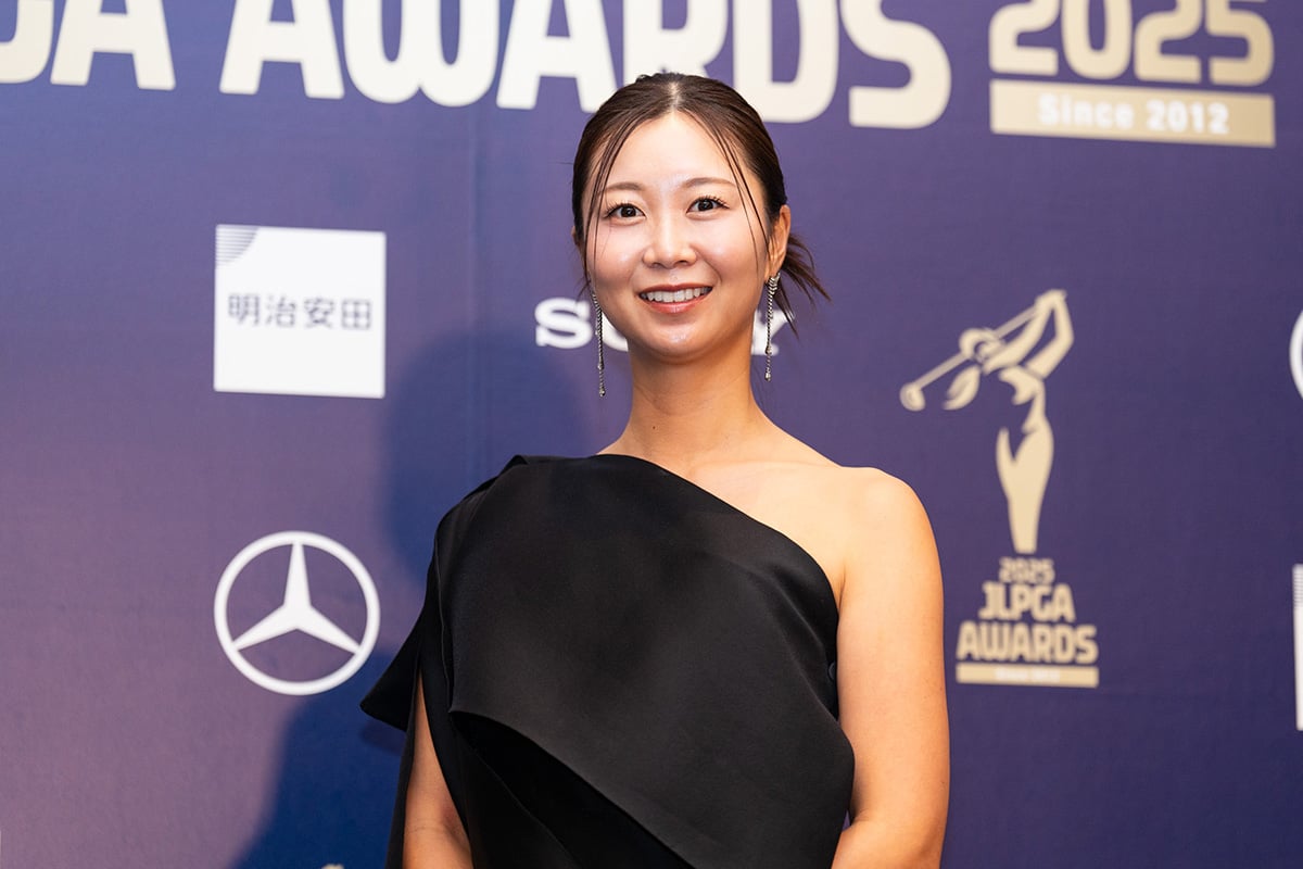 金澤志奈　写真：土居凌祐