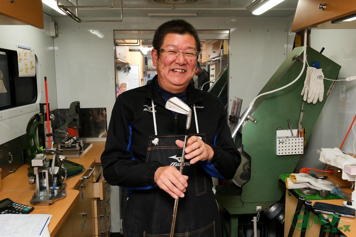 ミズノのクラフトマン佐竹政寛さん。ツアープロも信頼を寄せるヘッド研磨のスペシャリスト