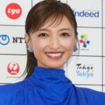 「永遠にキレイ」 54歳フリーアナの“大胆”ゴルフウエア姿に視線くぎ付け… ファン「ドキドキする」