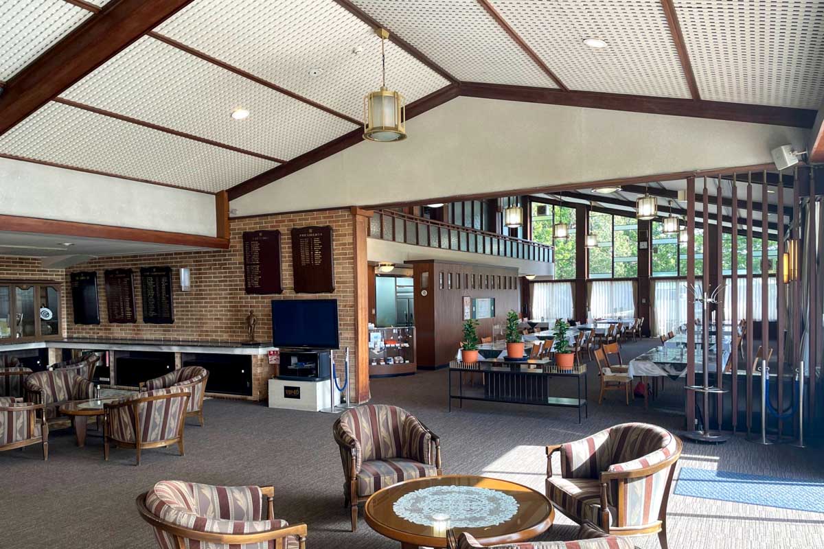 鳴尾ゴルフ倶楽部（兵庫県川西市）