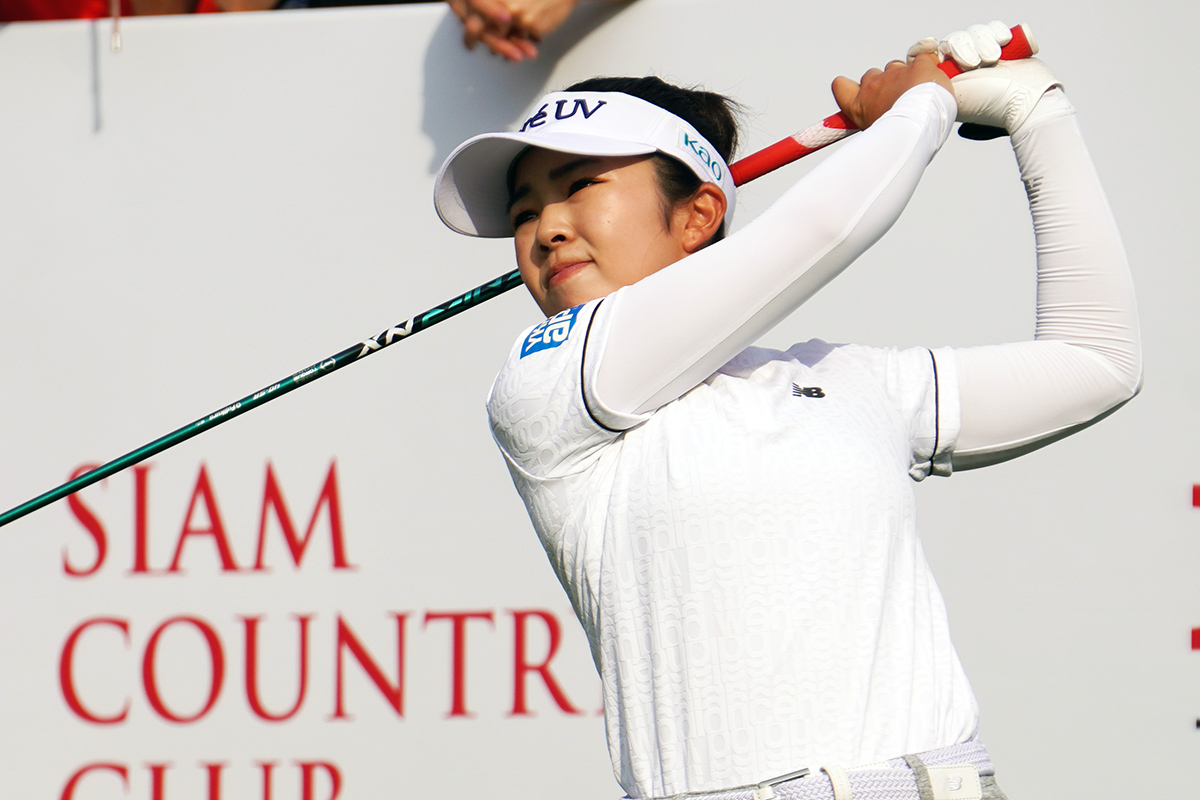 この日「67」でプレーした山下美夢有　写真：キム・ミョンウ