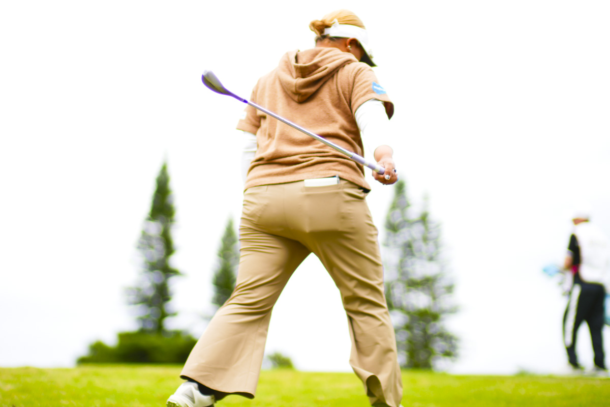 鈴木愛　写真：DAN IMAI