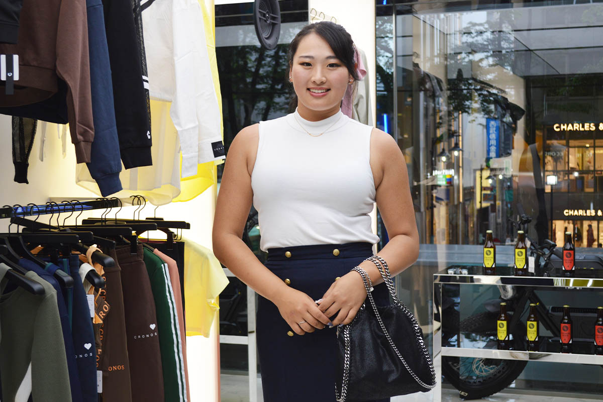 私服姿の長谷川円香さん　撮影：ゴルフのニュース編集部
