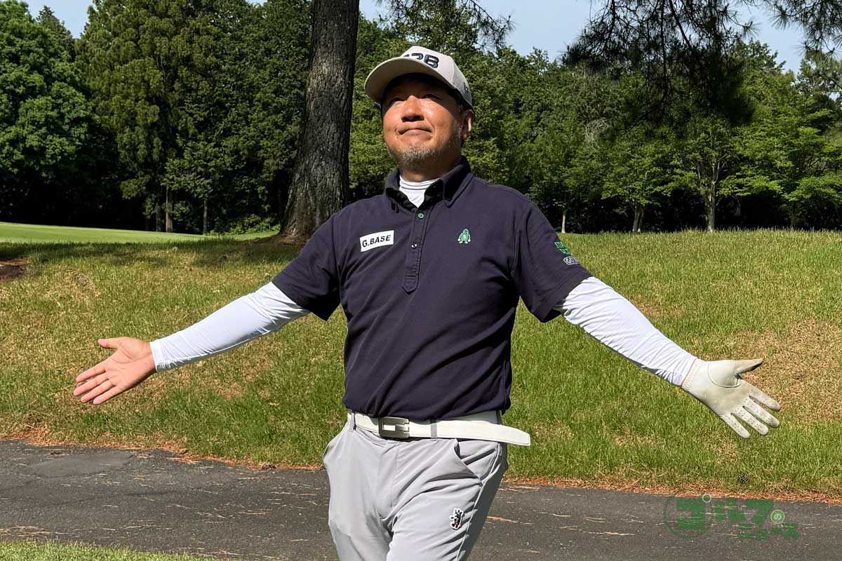 ポロシャツの下に着てみると涼しさもあるし、ベタつきがないので不快感がない