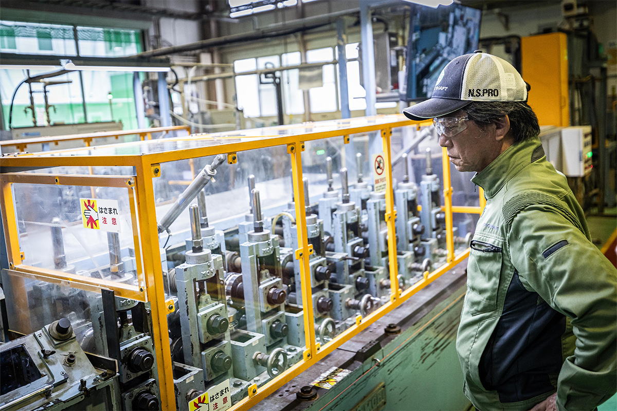 シャフト製造の職に就いたものの、自身はゴルフをしていなかったという松井氏。「お金持ちの世界だと思っていた」と振り返る[写真：角田慎太郎]