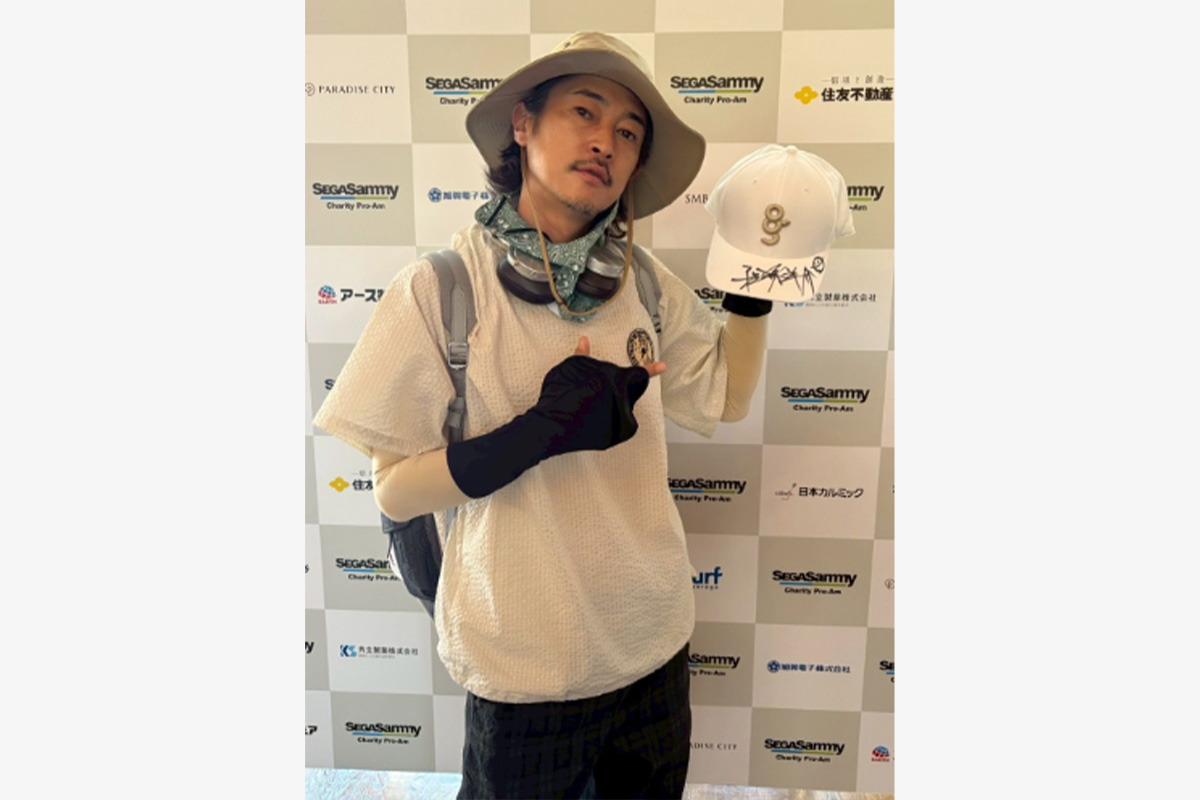 【窪塚洋介】キャップ（直筆サイン入り）　写真：オークションページより