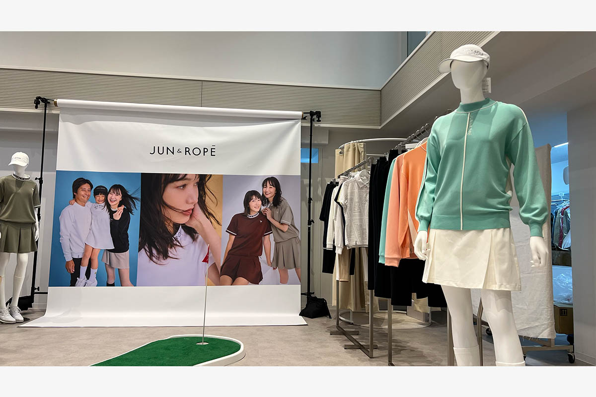 三枝さんがディレクションした「ジュン アンド ロペ」ファーストコレクション　写真：編集部撮影