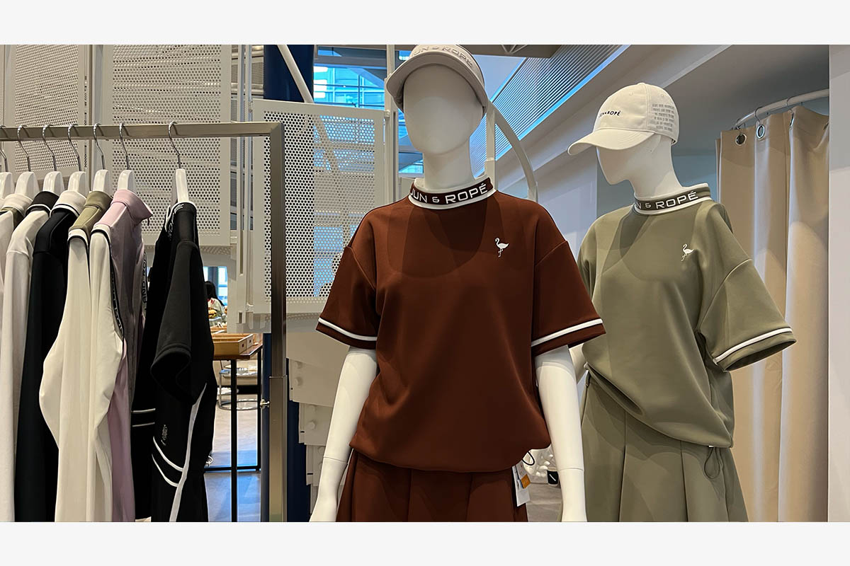 三枝さんがディレクションした「ジュン アンド ロペ」ファーストコレクション　写真：編集部撮影