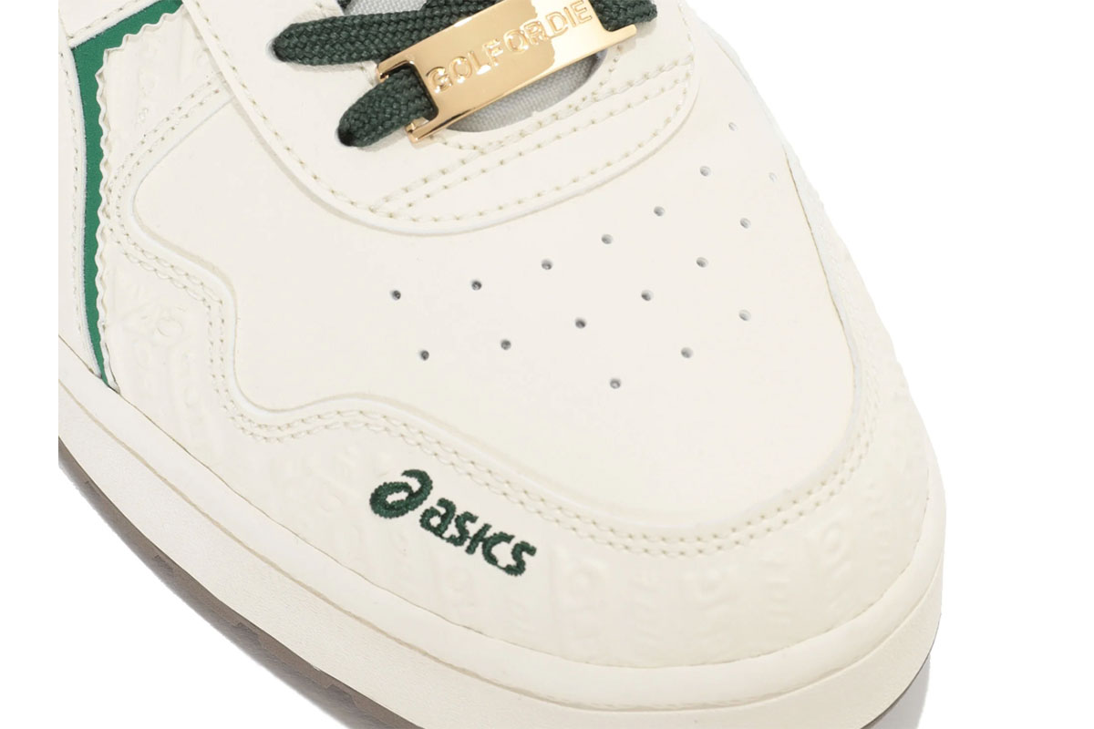 MARK & LONA × ASICS「Tassel Striders」　画像：MARK & LONA公式サイトより