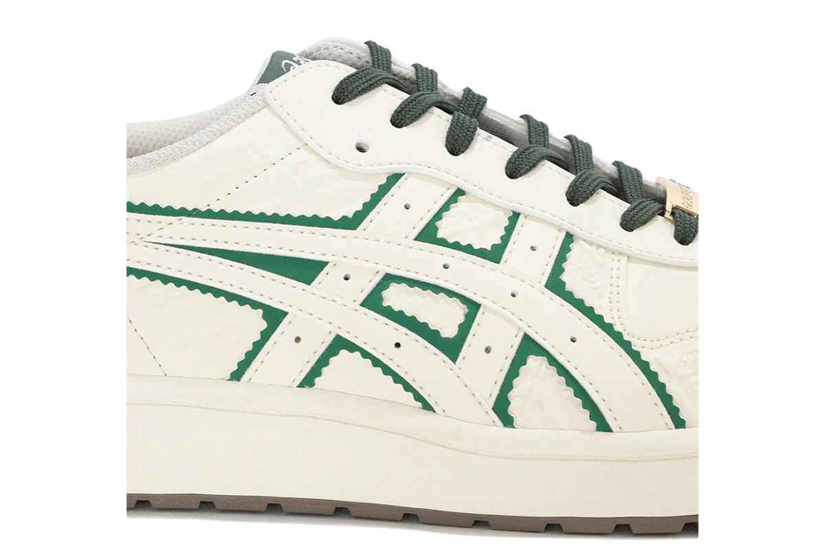 MARK & LONA × ASICS「Tassel Striders」　画像：MARK & LONA公式サイトより