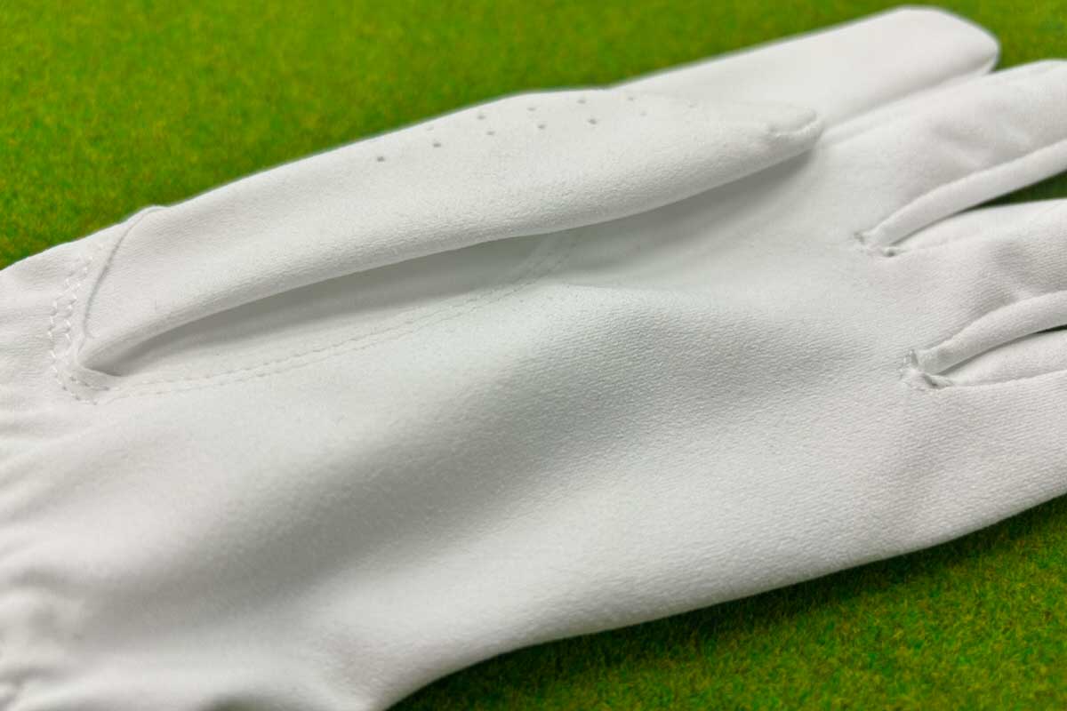 「ZEROFIT インスパイラルグローブ」（税込み1980円）