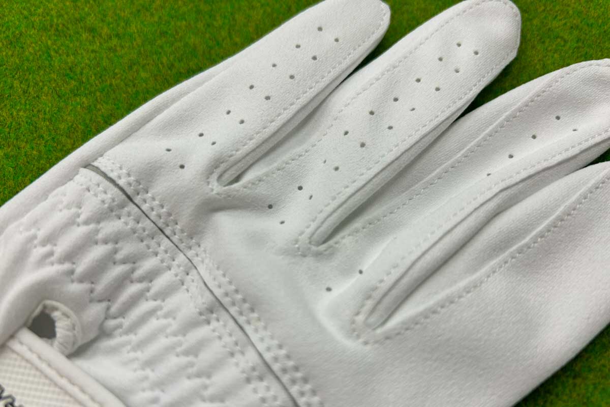 「ZEROFIT インスパイラルグローブ」（税込み1980円）