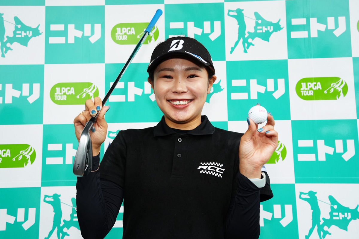 大王海運レディース優勝、青木加奈子プロ、直筆サイン入りキャップ 大王海運レディース優勝、青木加奈子プロ、直筆サイン入り