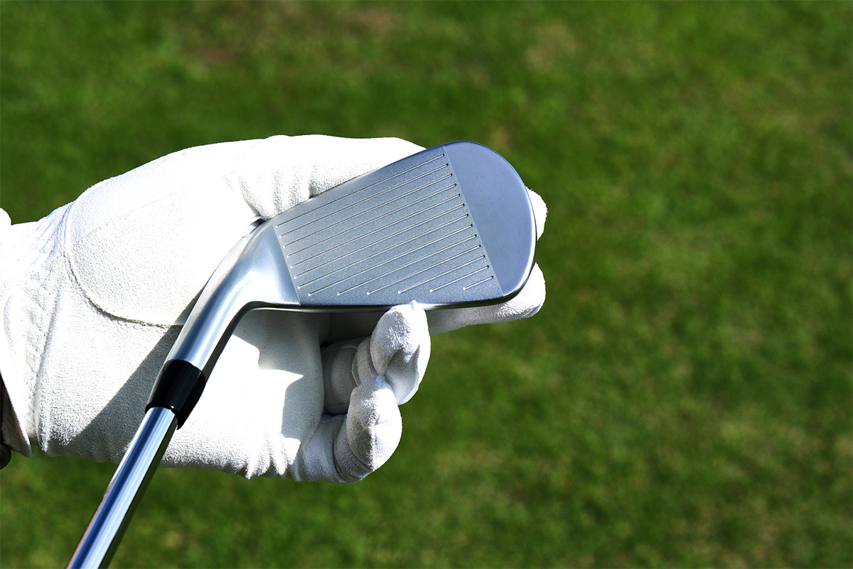 ツアープレーヤーと作り上げてきたツアープロファイル（フェースの形）が「NEW Tシリーズ」でも基本になっている[写真：田辺直喜]