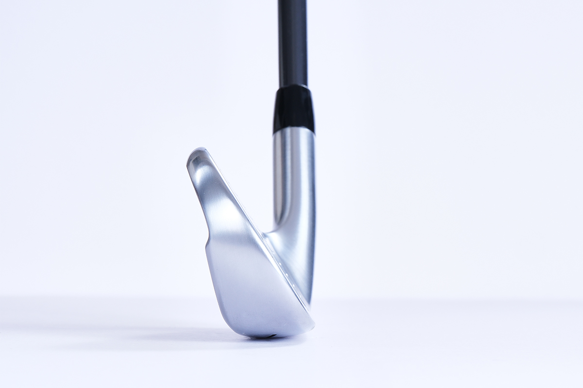 NEW Tシリーズ「T250」アイアン[写真：田辺直喜]